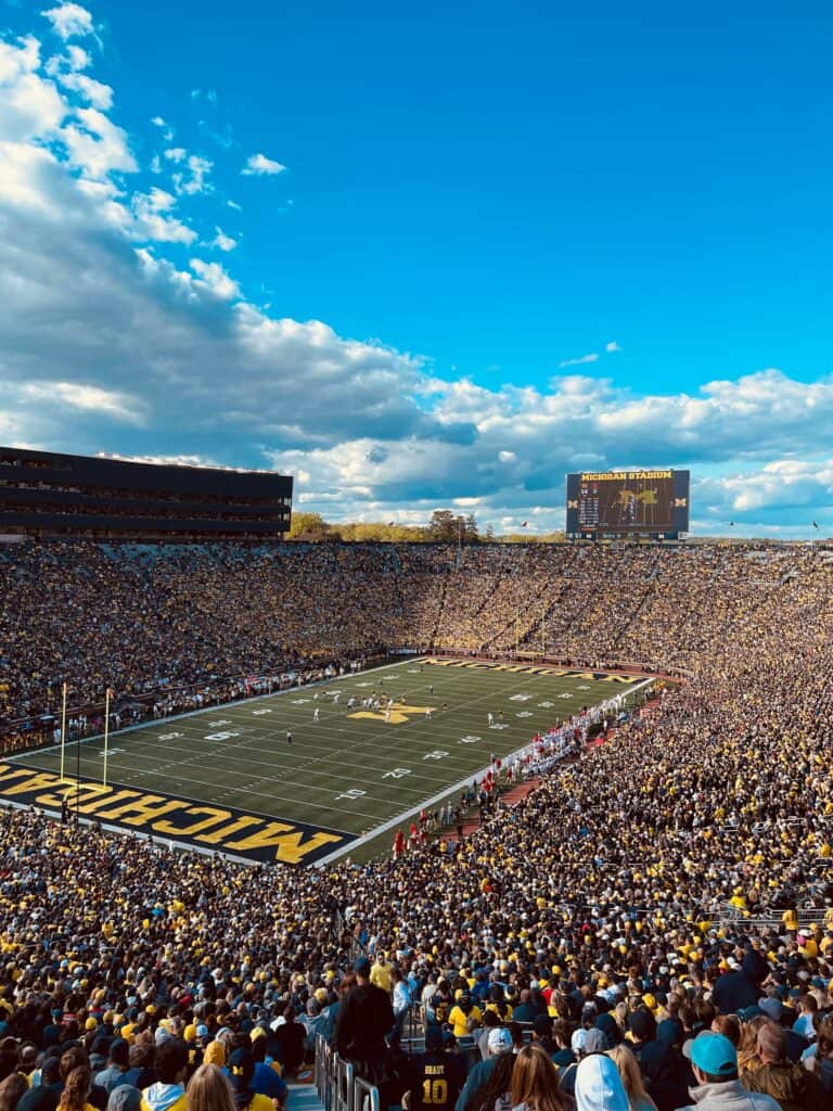 Michigan Stadium, South Main Street, Ann Arbor, MI, USA